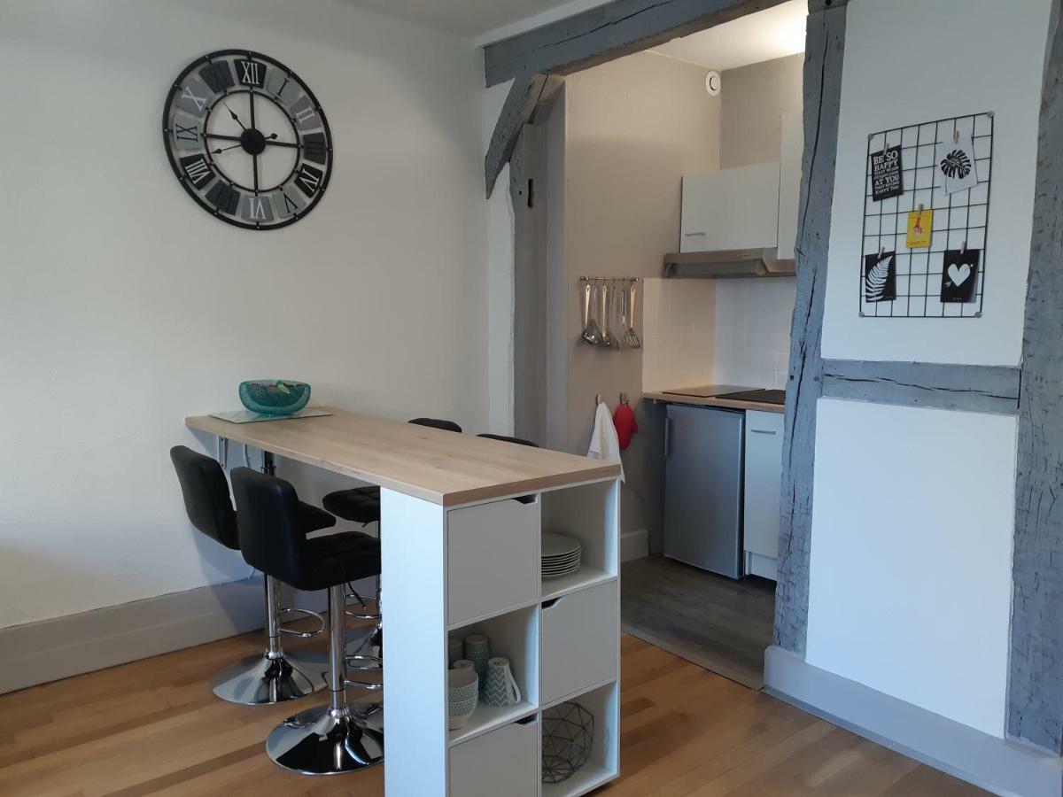 Le Vaillant, Appartement T2, Proche Gare, Hyper-Centre Et Marais, 1 A 2 Personnes, Wifi Bourges Ngoại thất bức ảnh